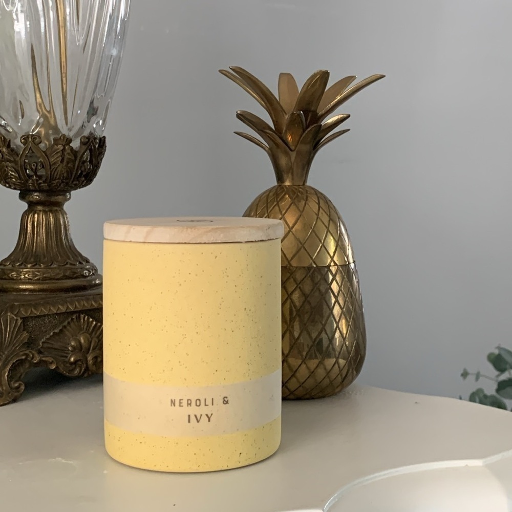 Matte Textured 6.4oz Ceramic Candle with Wooden Wick Neroli and Ivy - Threshold™